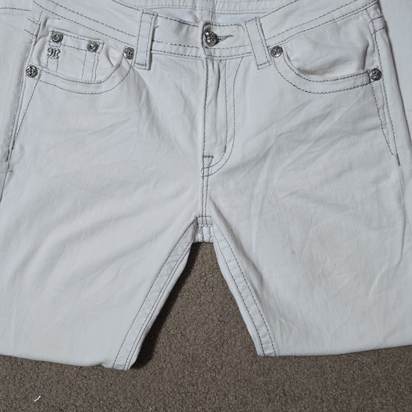 Miss Me Women's White Ankle Jeans - Picture 1 of 4